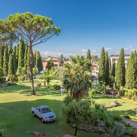 Laura's A Due Passi Dal Vaticano Gasthuis Rome